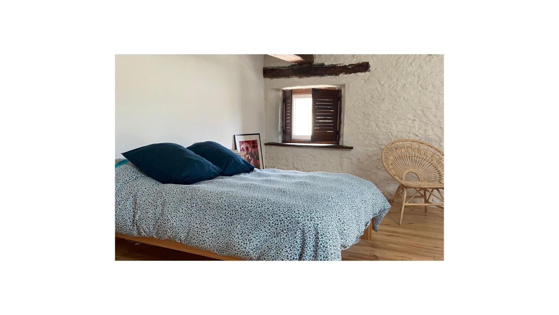 Chambre Triple Deluxe - Gite De La Louve Fougax-et-Barrineuf Exteriör bild