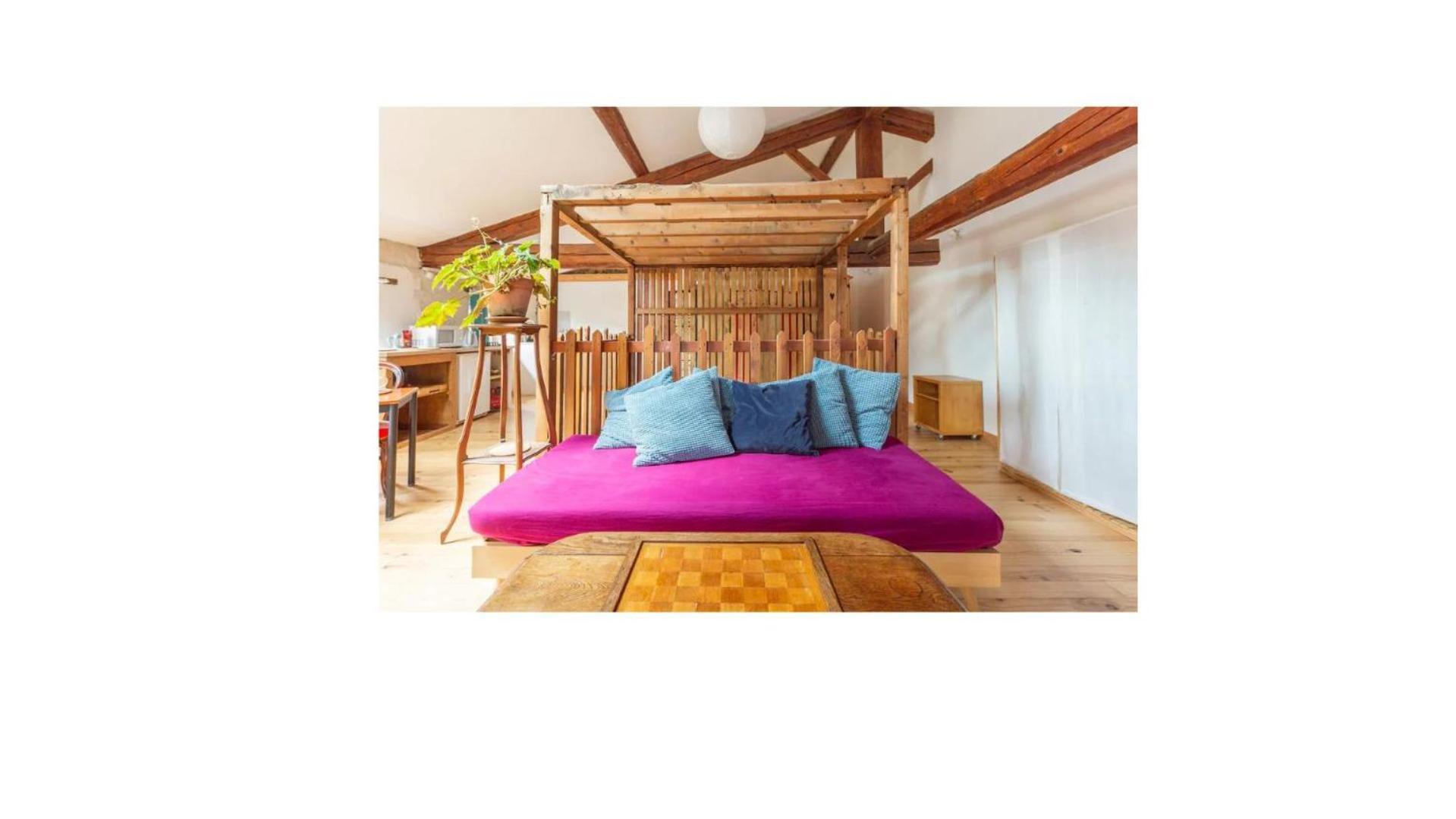 Chambre Triple Deluxe - Gite De La Louve Fougax-et-Barrineuf Exteriör bild